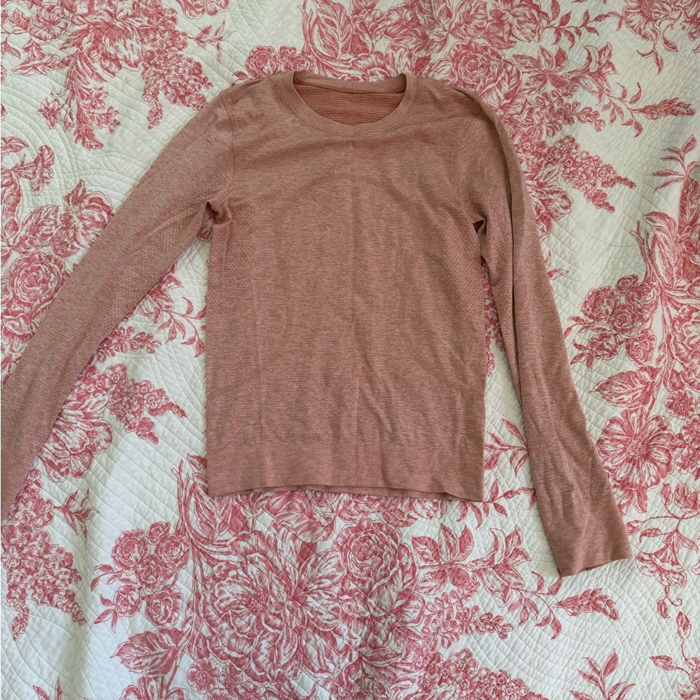 Lululemon Soft Mauve Long Sleeve Crewneck Sweater
